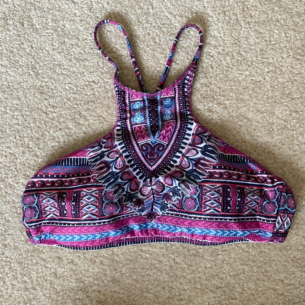Reversible bikini top